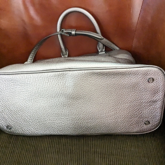 Tory Burch Robinson Gunmetal Pebbled Open Dome Satchel Bag with dust bag - Picture 9 of 11